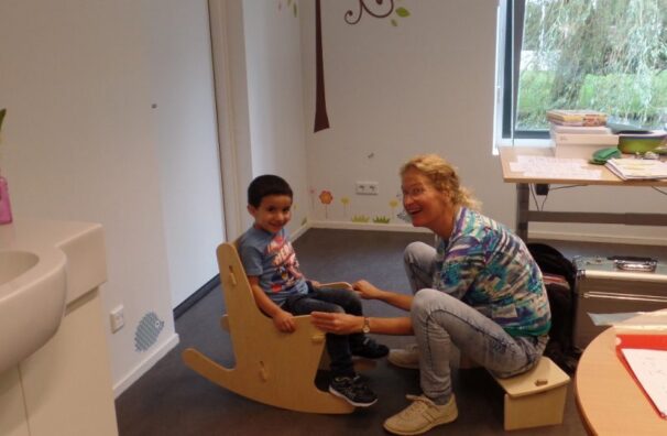 Bekijk deze afbeelding van het introblok op Woordenwijs Logopedie